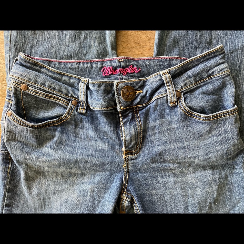 Wrangler Women’s Booty Up jeans